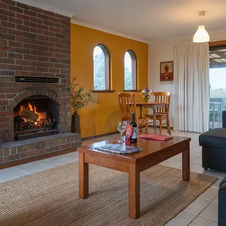 Linger Longer Vineyard Apartment Willunga Room photo